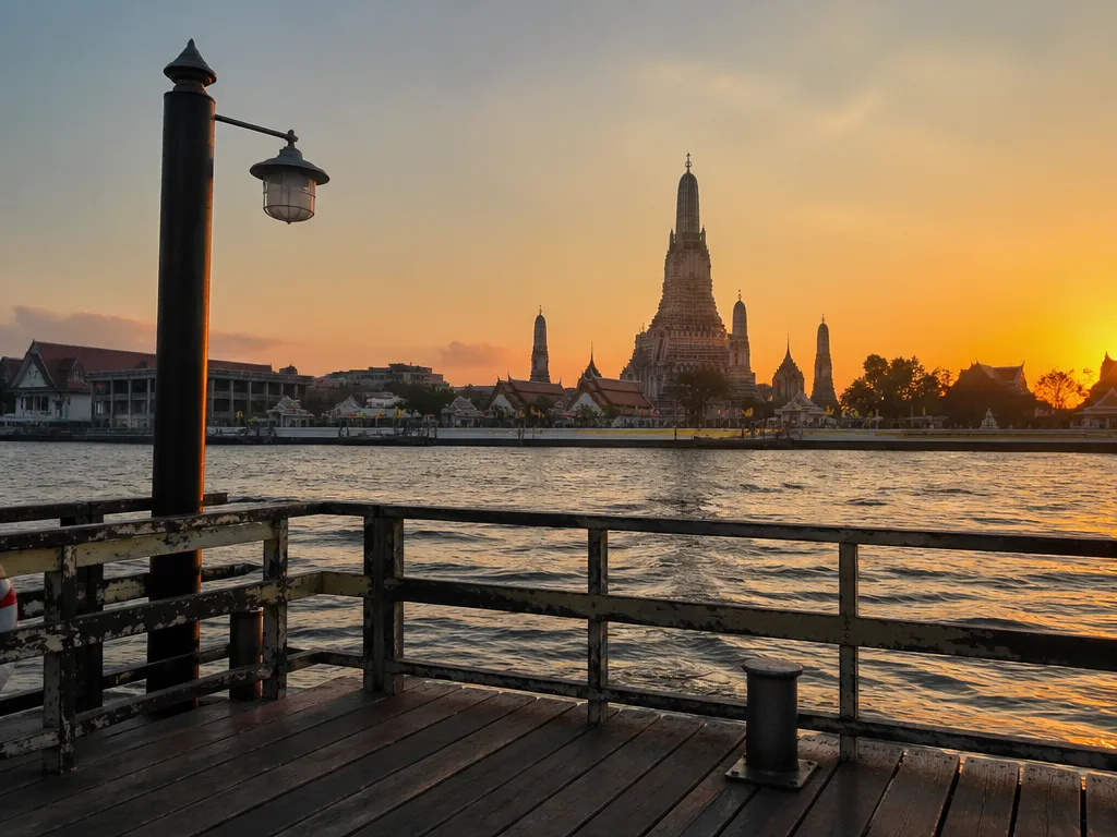 Tha Tien pier wooden platform looking across to Wat Arun