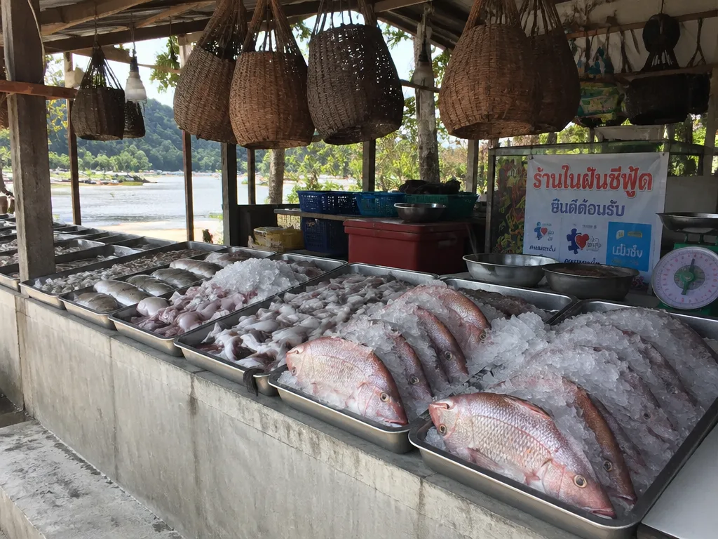 Hua Thanon seafood market fresh fish on crushed ice south coast