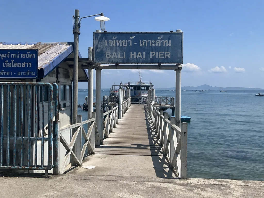 Bali Hai Pier Pattaya ferry boat boarding ramp