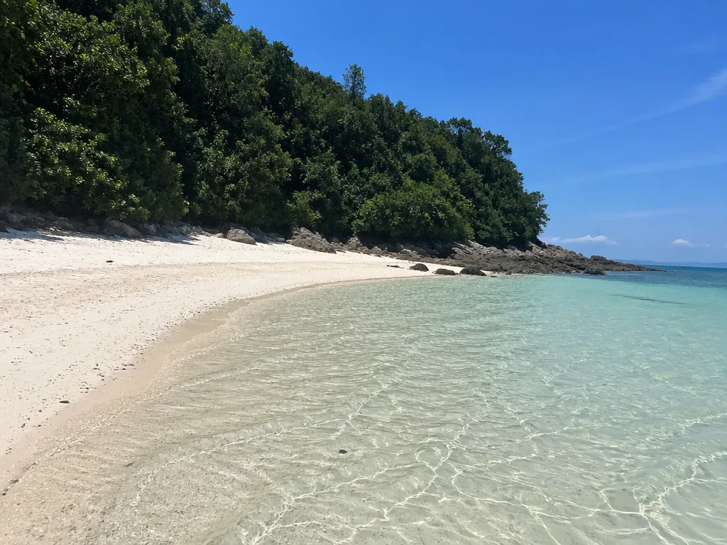 Koh Phai Bamboo Island clear shallow water
